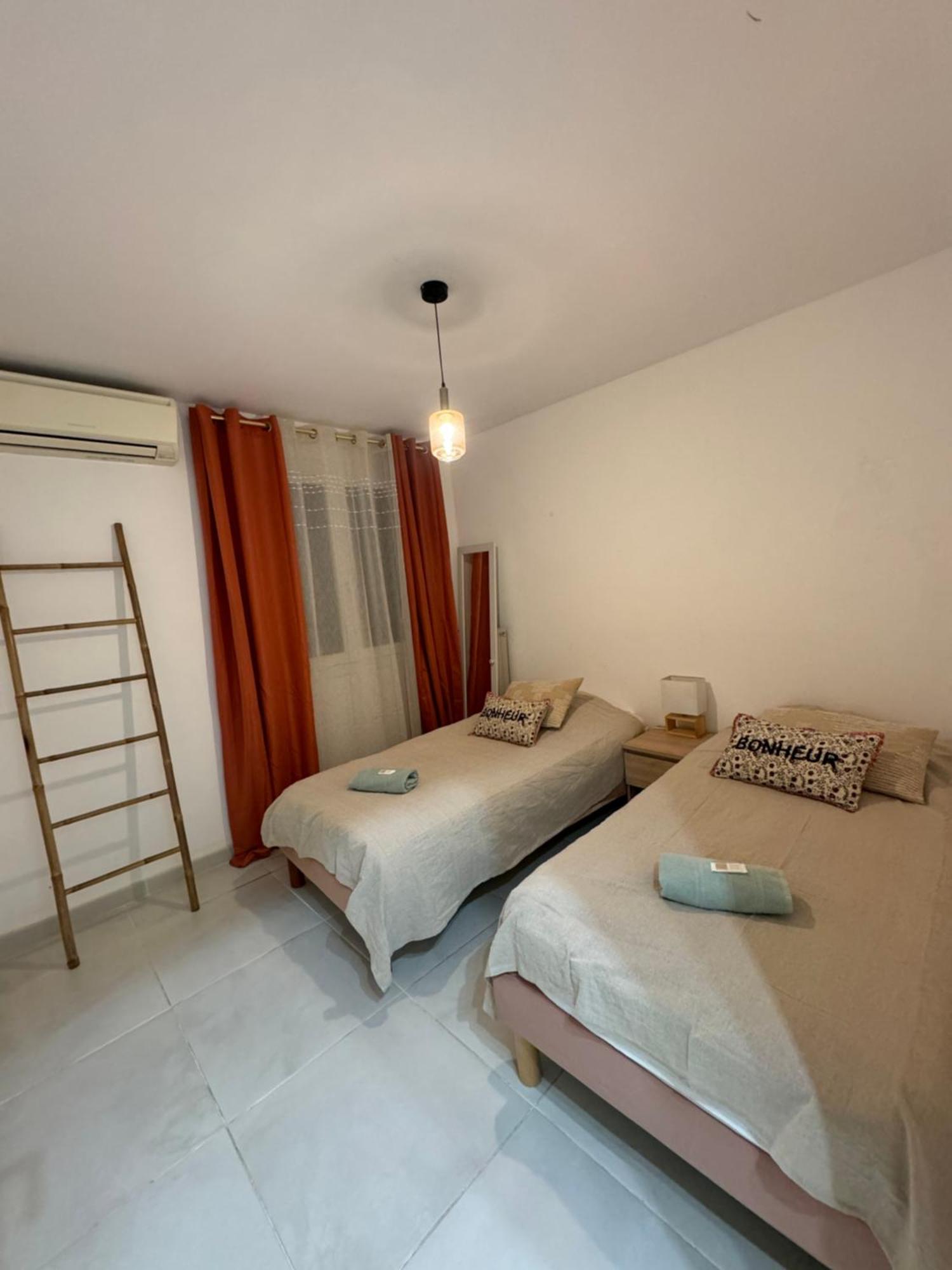 Maison 3Chambres ,Climatisee Nîmes Esterno foto